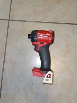 Milwaukee
M18 FUEL 18V Lithium-Ion Brushless Cordless 1/4 in. Hex Impact Driver (Tool-Only)