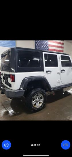 3 Pieces Factory Mopar OEM Hardtop Hard Top 3 Pieces With Freedom Front Pieces Is Great Condition 2007-2018 Jeep Wrangler 4 Door