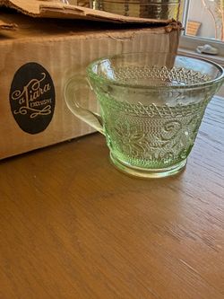 5 Green Vintage Manganese Glass tea cup - UV glow 💚