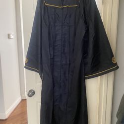 Cal State Long Beach Graduation Cap And Gown