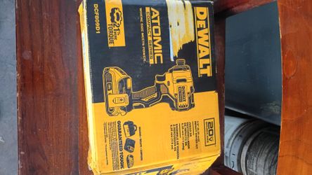 DeWalt 1/4 hex impact with battery and charger