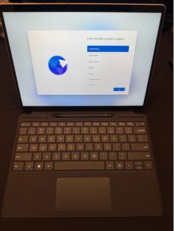 Microsoft Surface 9 Pro w/keyboard & pen