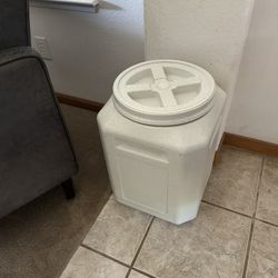 Pet Food Storage Containers