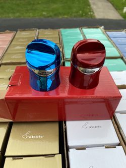 New In Box - Wine and Champagne Sealer