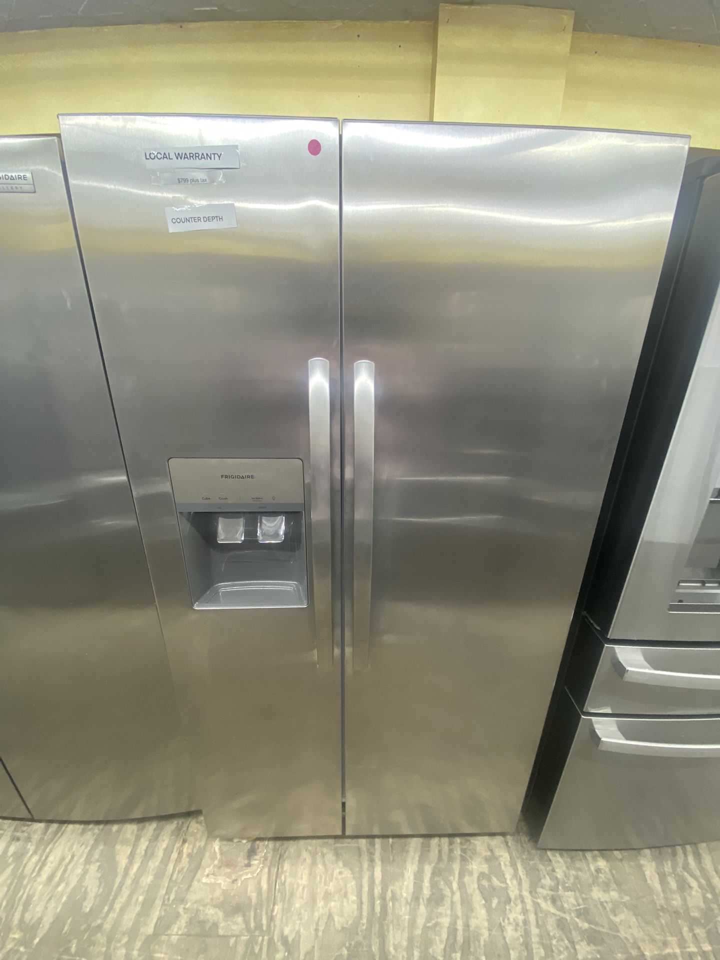 Frigidaire 36” Stainless Steel Side By side Refrigerator 