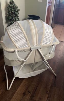 Baby Bassinet with Canopy and Storage