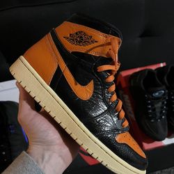 Men’s Air Jordan “Shattered Backboard” 1