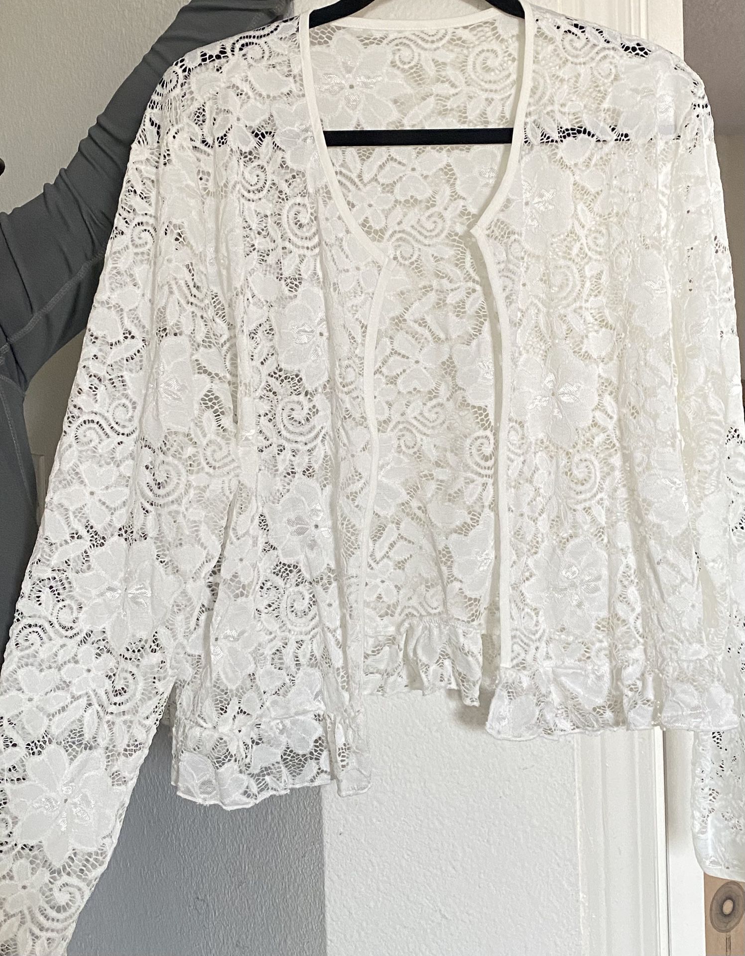 white lace floral cardigan 