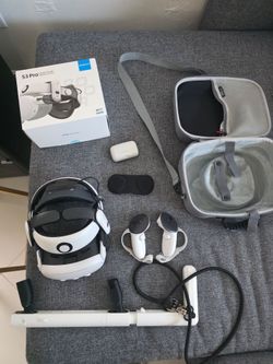 Meta Quest VR 500GB Headset Bundle with BOBOVR S3 Pro Strap