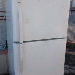 refrigerator kenmore