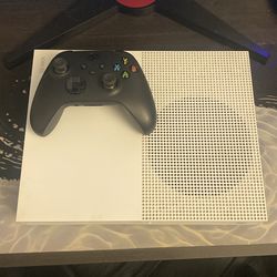 Xbox one with controller