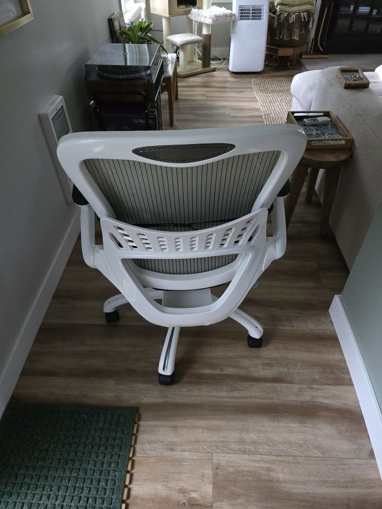 White Office Chair 