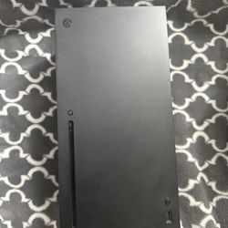 Xbox Series X 1TB BUNDLE