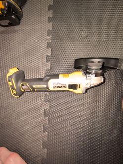 New DEWALT DCG405 Grinder