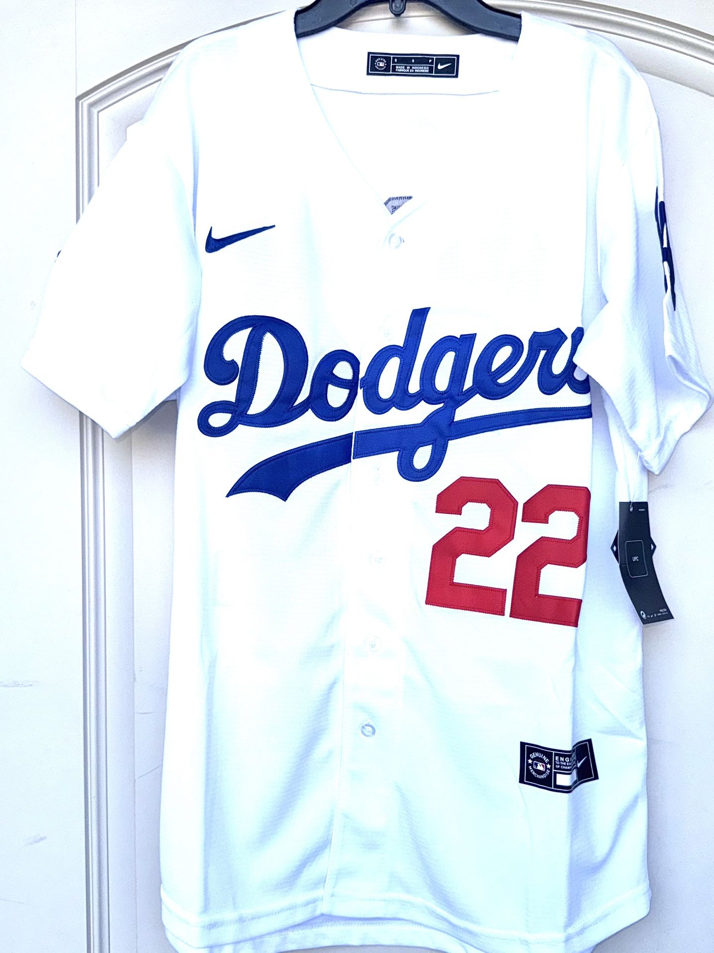 SMALL + MEDIUM - DODGERS #22 KERSHAW JERSEY