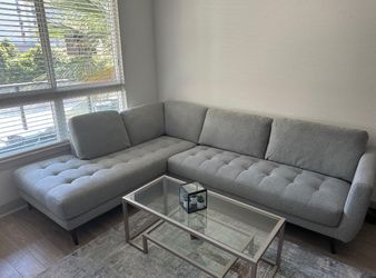Living Spaces Ginger Grey L-Shape Sofa with Left Chaise