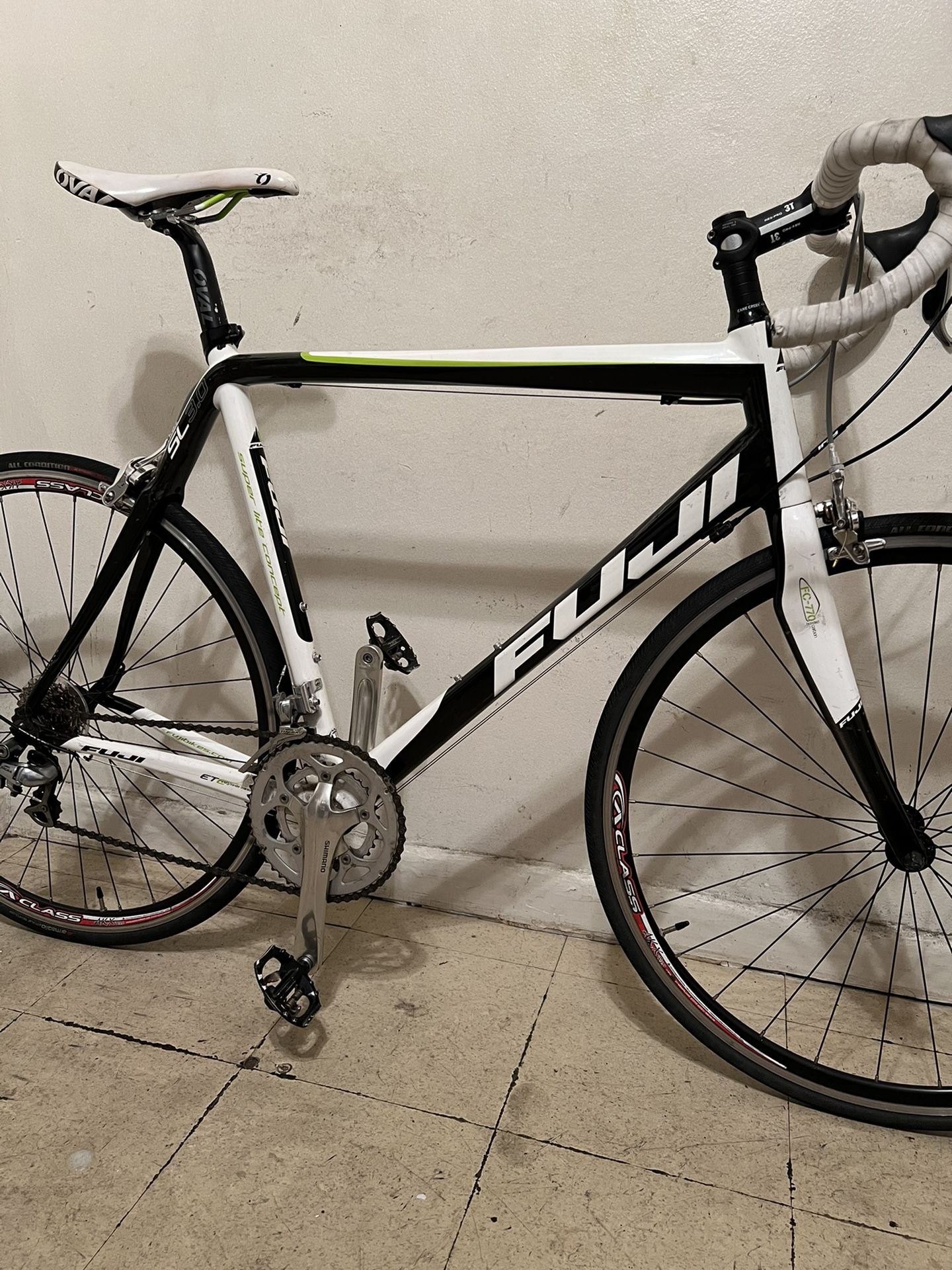 FUJI SL 3.0 (CARBON BIKE)…