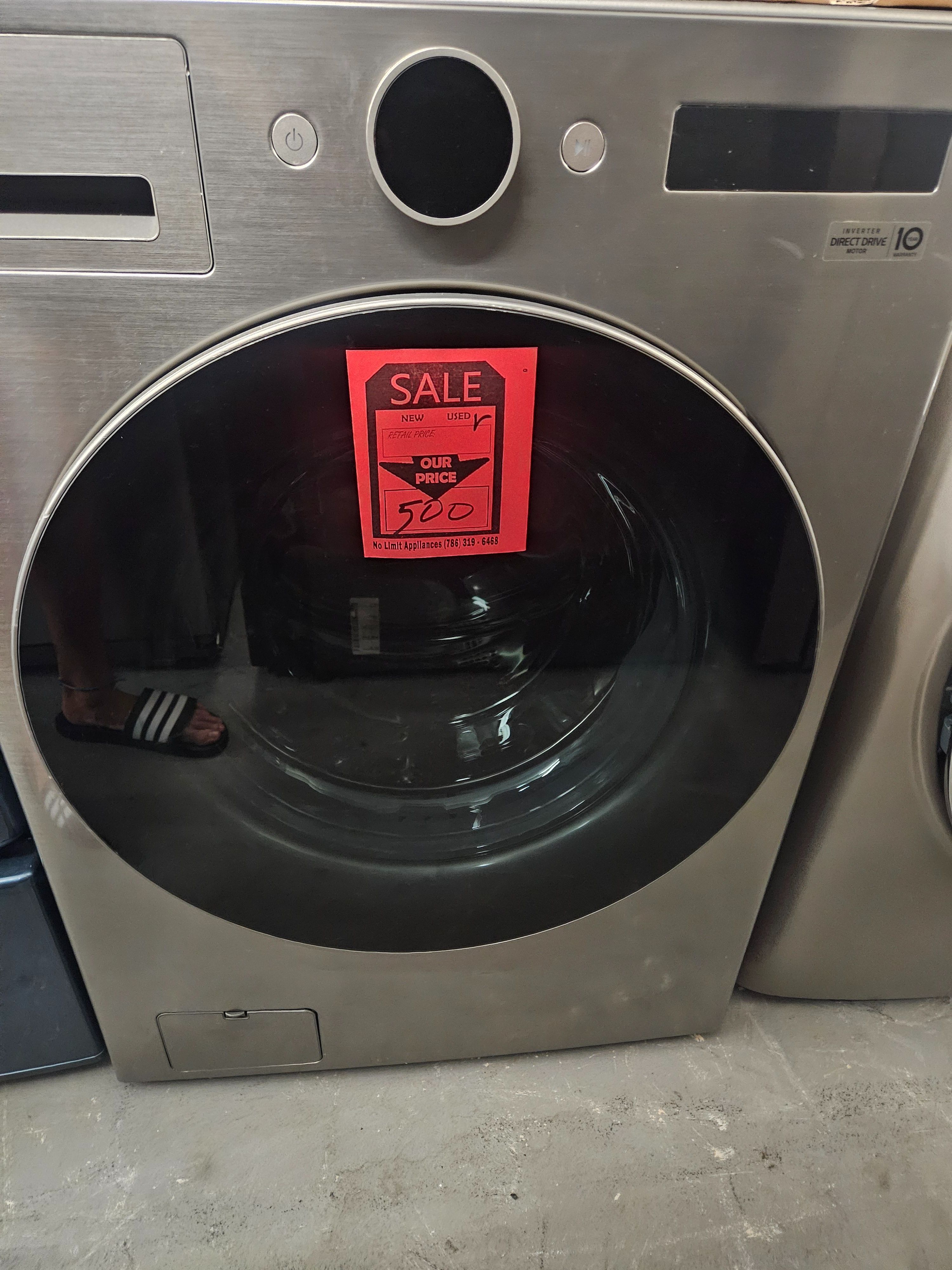 LG 4.5 cu. ft. Stackable Smart Front Load Washer in Graphite Steel