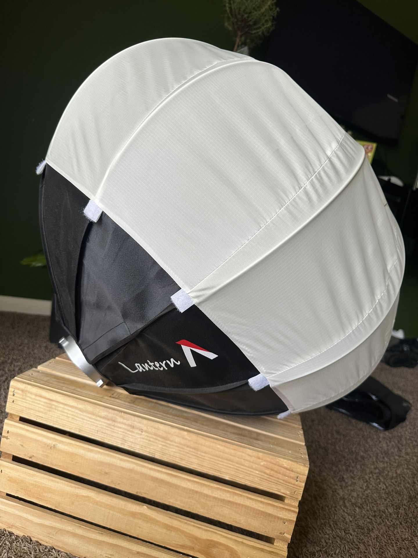 Aputure Lantern Softbox Soft Light Modifier,26inch, Quick-Setup Quick-Folding Aputure Space Light