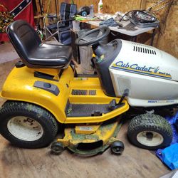Cub Cadet Shaft Driven Heavy Duty Gt-2544
