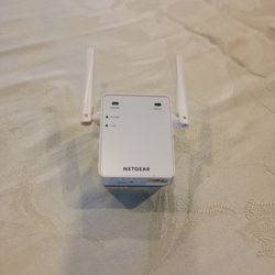 Netgear N300  Wi-Fi Range Extender Model EX2700