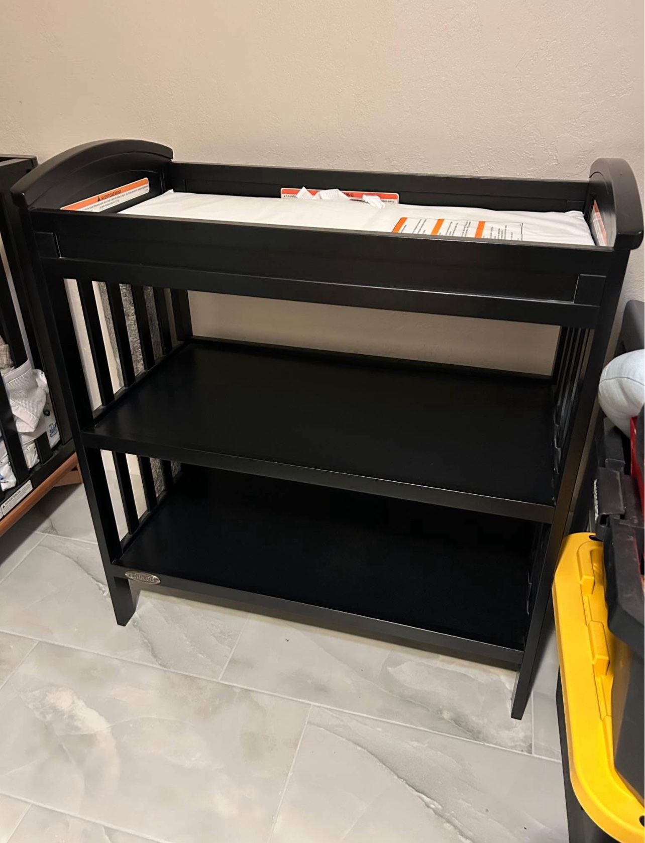 Graco changing table 