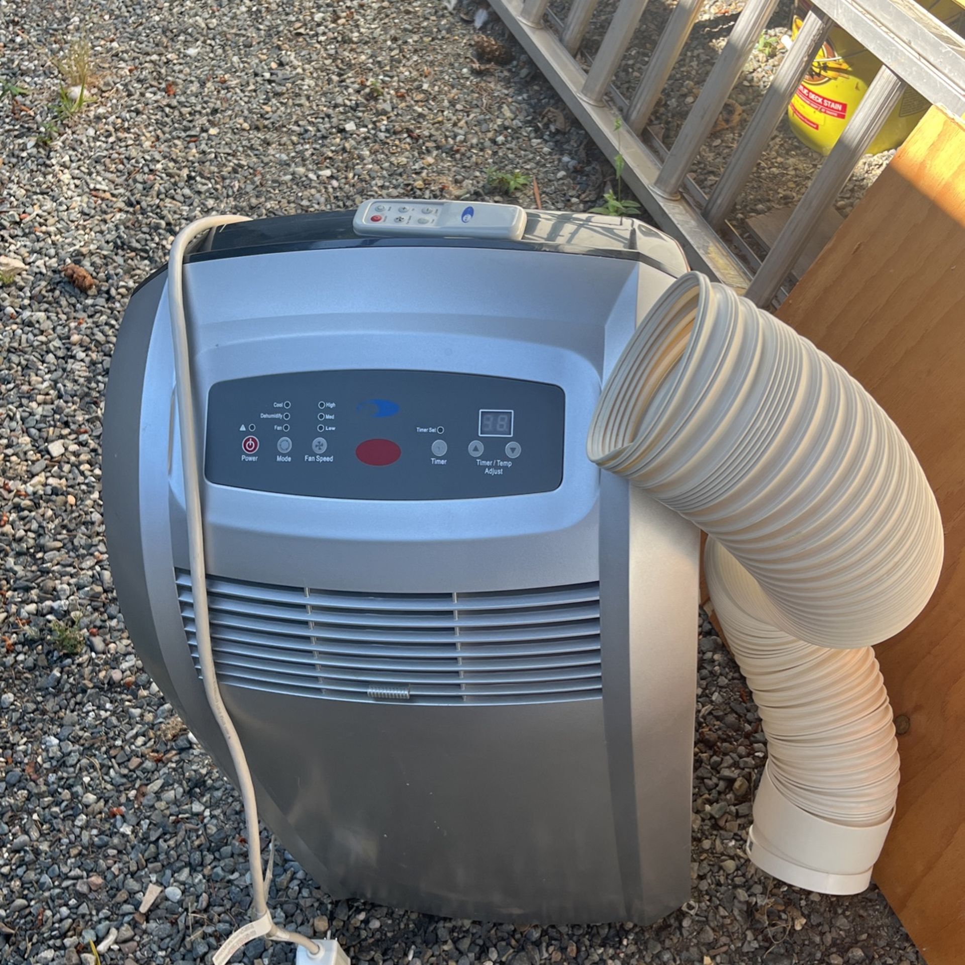 Whynter - 400 Sq. Ft. Portable Air Conditioner - Platinum