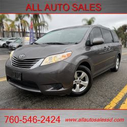 2016 Toyota Sienna LE 8-Passenger