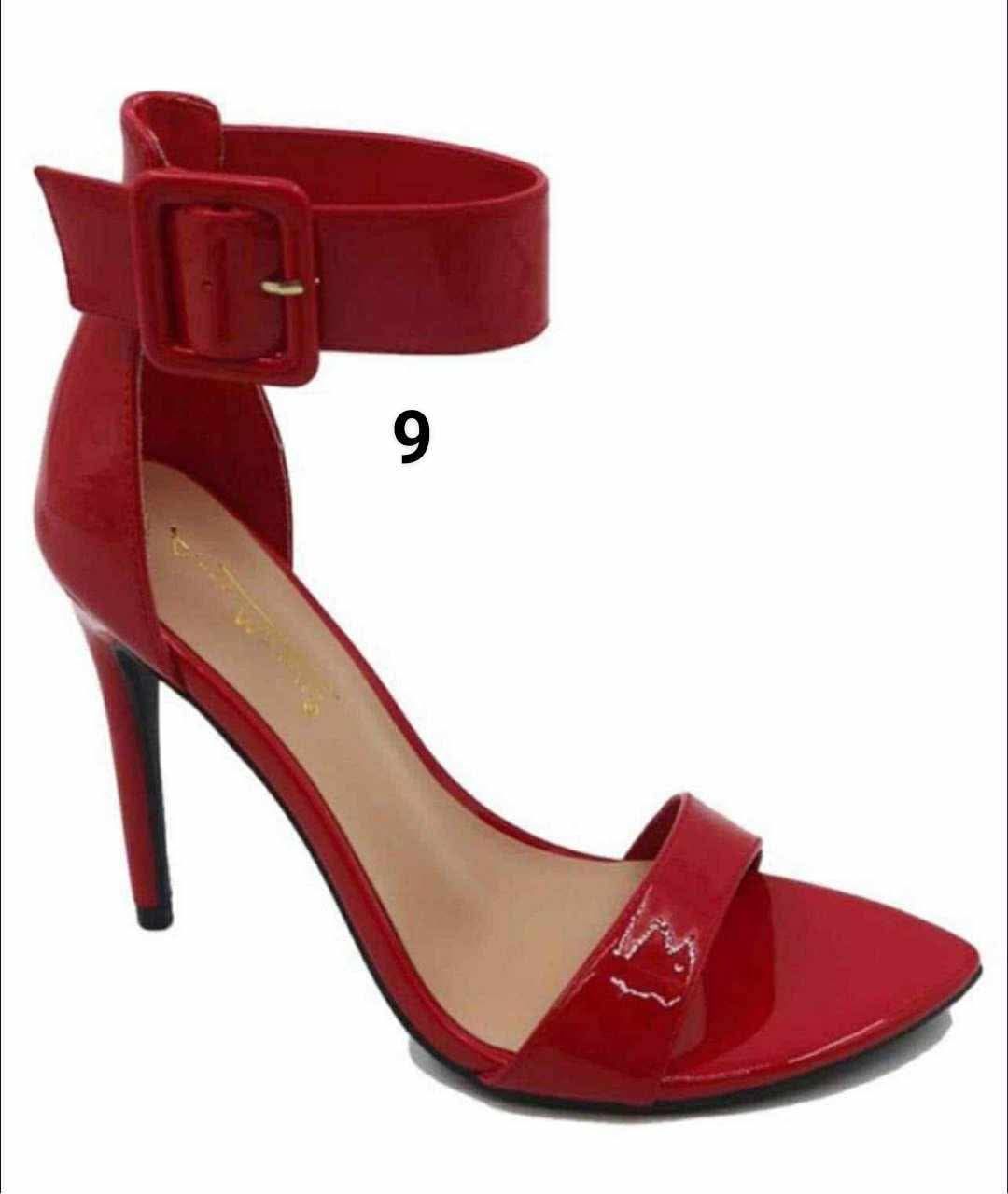 New Women’s Shoes Size 9