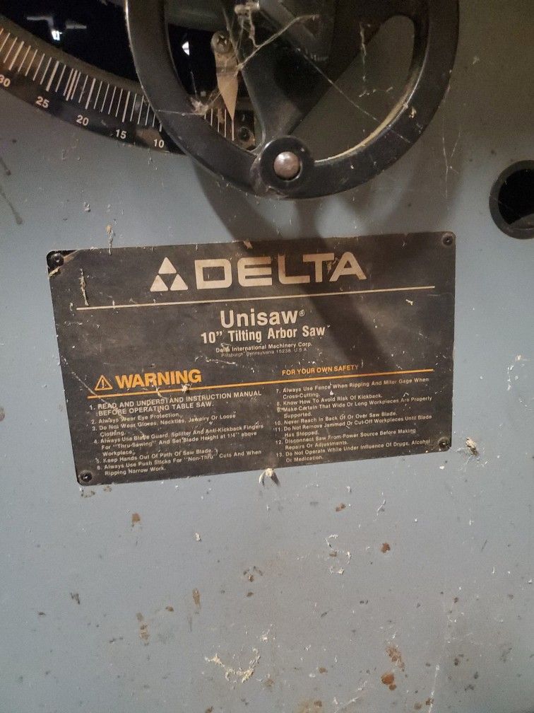 Commercial Grade Table Saw