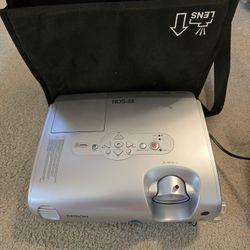 LCD Projector - Epson EMP-S3 with original carrying case