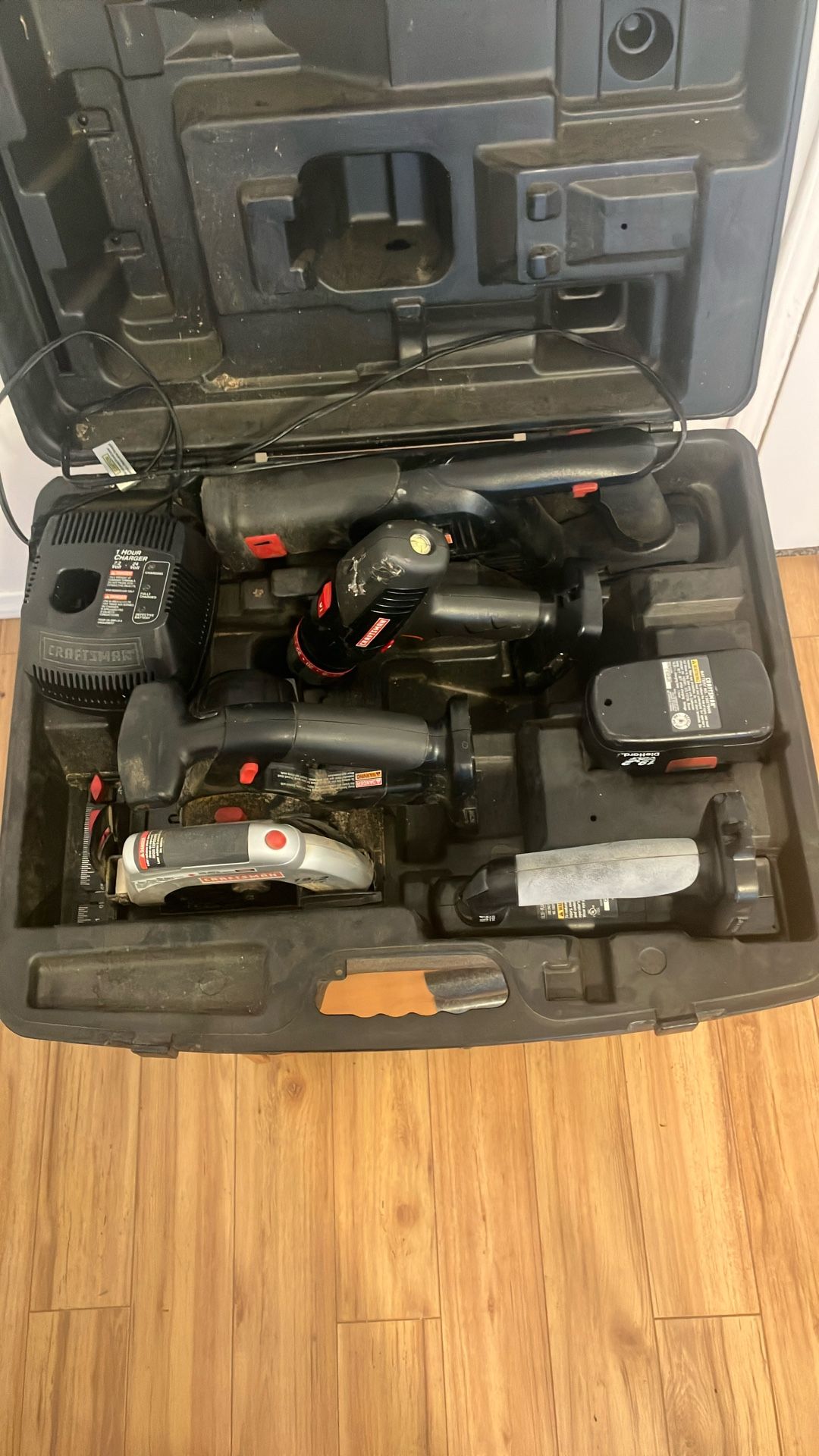 Craftsman 19.2 Volt 4 Piece (6 Including Battery & Battery Charger) Cordless Tool Set