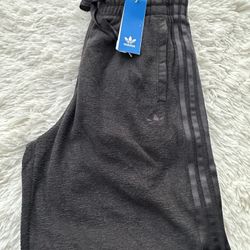 New Women Adidas Jogger Pants Size Small
