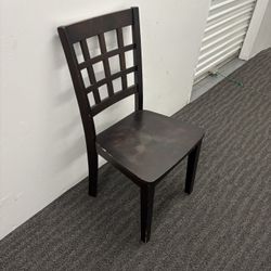 4 Chairs (kitchen Table)