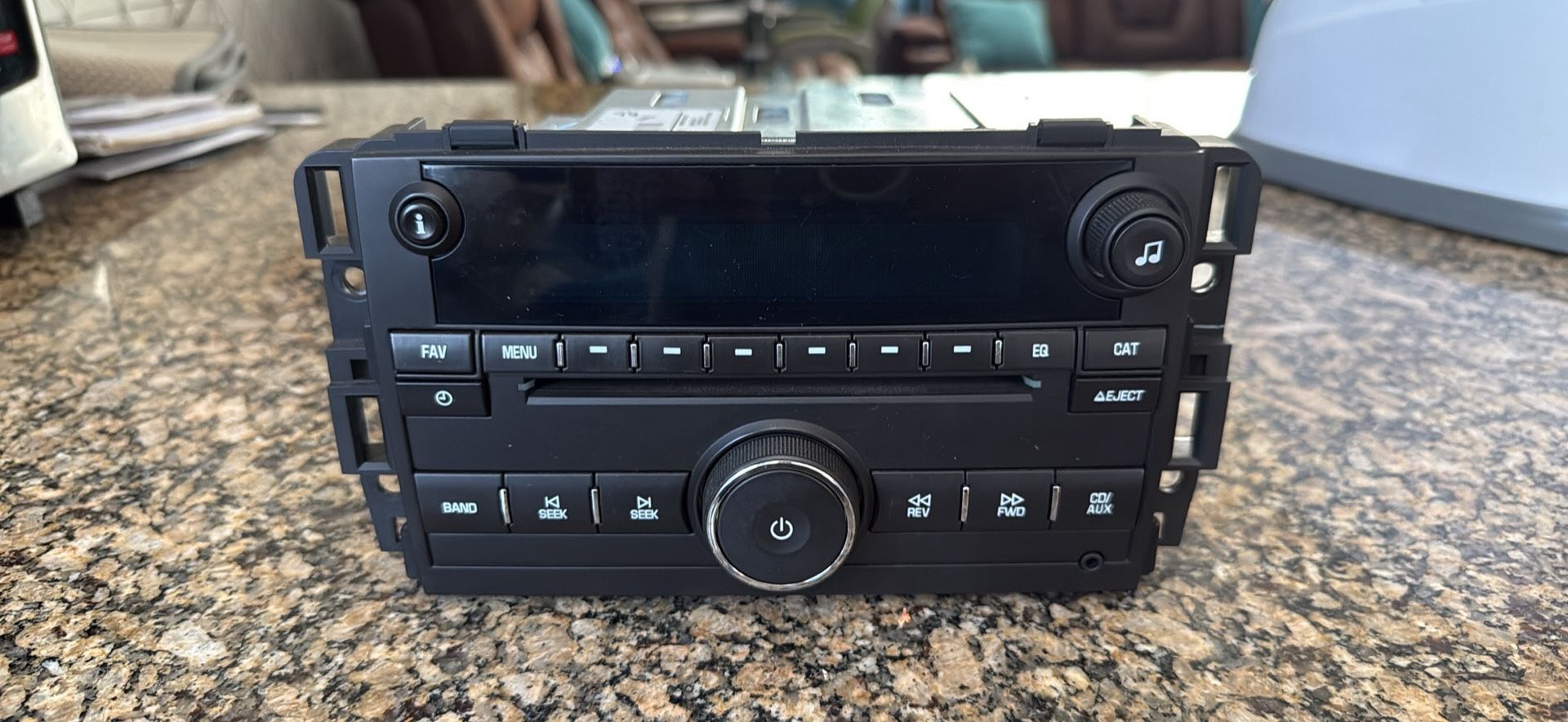 Radio Delphi PN (contact info removed)5 Taken From Chevy Silverado 2500