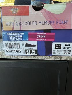 Skechers Women’s Stretch Flats 9.5