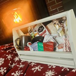 ✨ Handmade Hot Cocoa Caddy – Perfect for Gifting or Treating Yourself! ✨