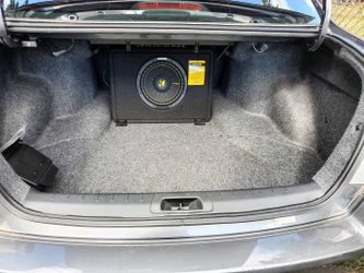 Kicker 10" Subwoofer with amp