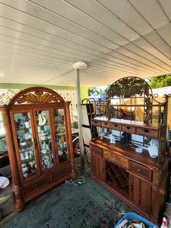 Tropical warm brown oak Bar Buffet and China cabinet set