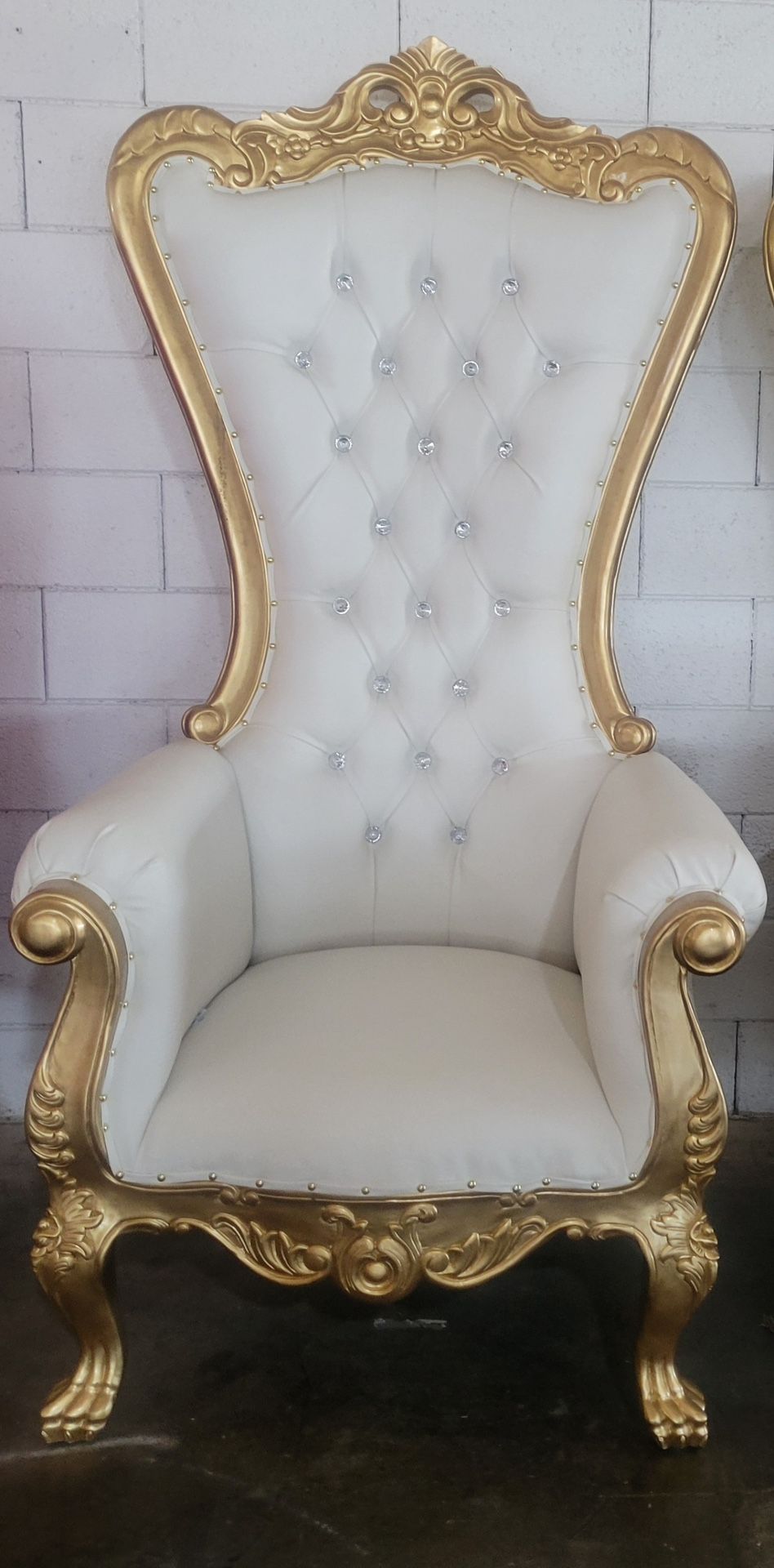 Throne Chair