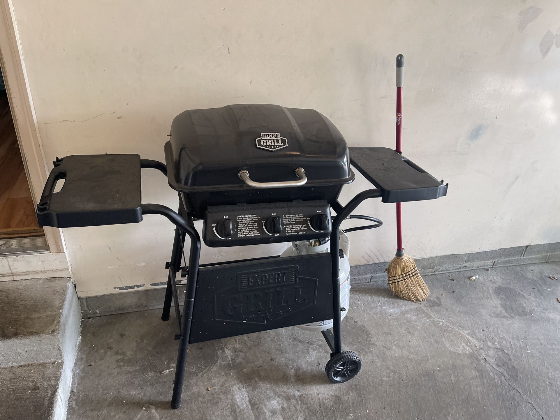 Propane  Grill For Sale Today Only 50 Firm 