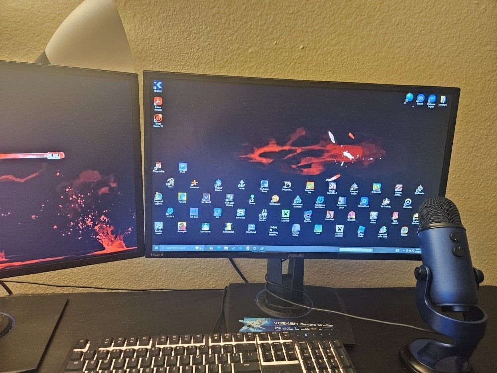 Asus Monitors Blue Yeti Mic