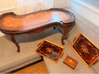 Marquetry Italian kidney carved inlay wood crafted