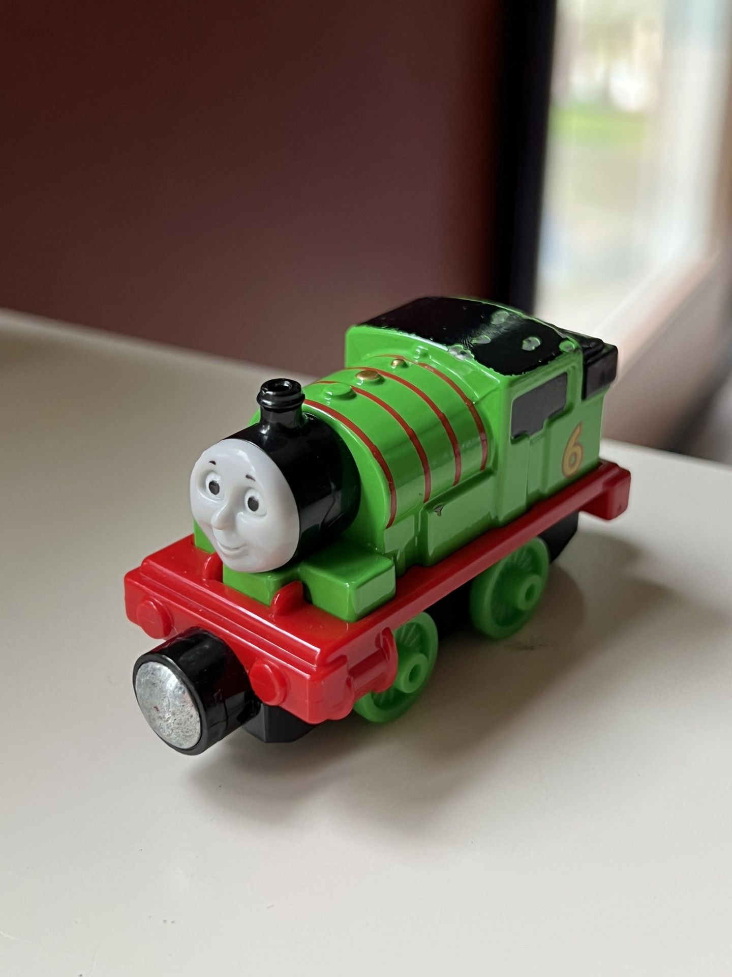 Thomas & Friends Percy Take-N-Play Green Diecast Car 2013 Round Magnets