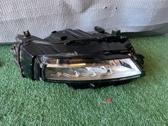 2022 2025 Nissan rogue  right side headlight full  led oem nice condition