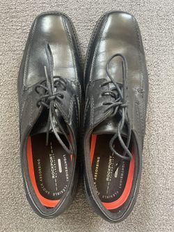 $10 Men’s Dress Shoes - 10.5 (Rockport)