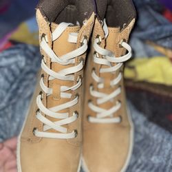 Timberlands for teen or women