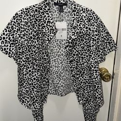 Black & white leopard print