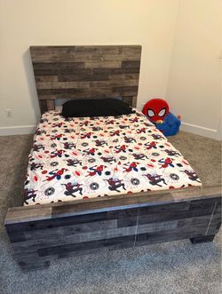 Full Size Bed