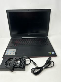 Dell Inspiron 15 7000 Gaming 7567 15.6" i5-7300HQ 16GB RAM GTX 1050 4GB 1TB HDD AC